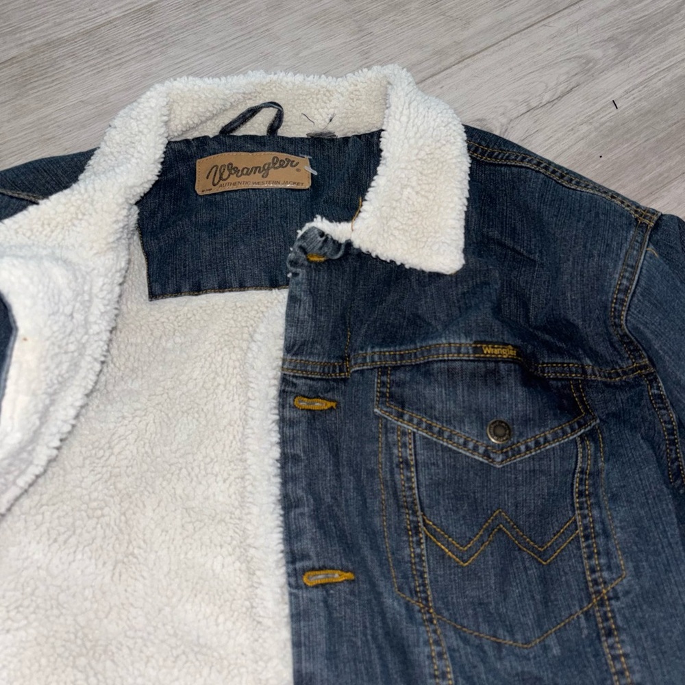 Wrangler Blue Denim Jacket with Cream Sherpa Collar